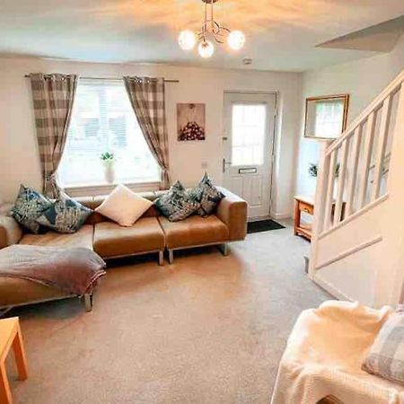 キンロスLoch Leven Getaway - 2 Bed Houseアパートメント エクステリア 写真