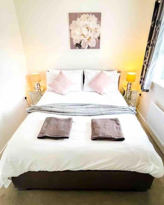 キンロスLoch Leven Getaway - 2 Bed Houseアパートメント エクステリア 写真