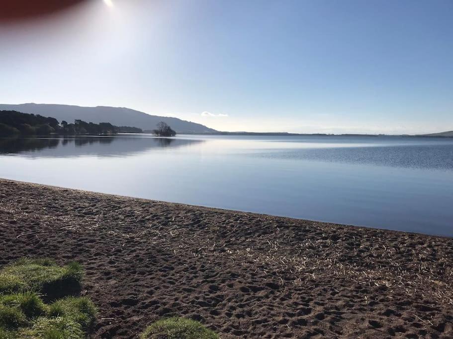 キンロスLoch Leven Getaway - 2 Bed Houseアパートメント エクステリア 写真